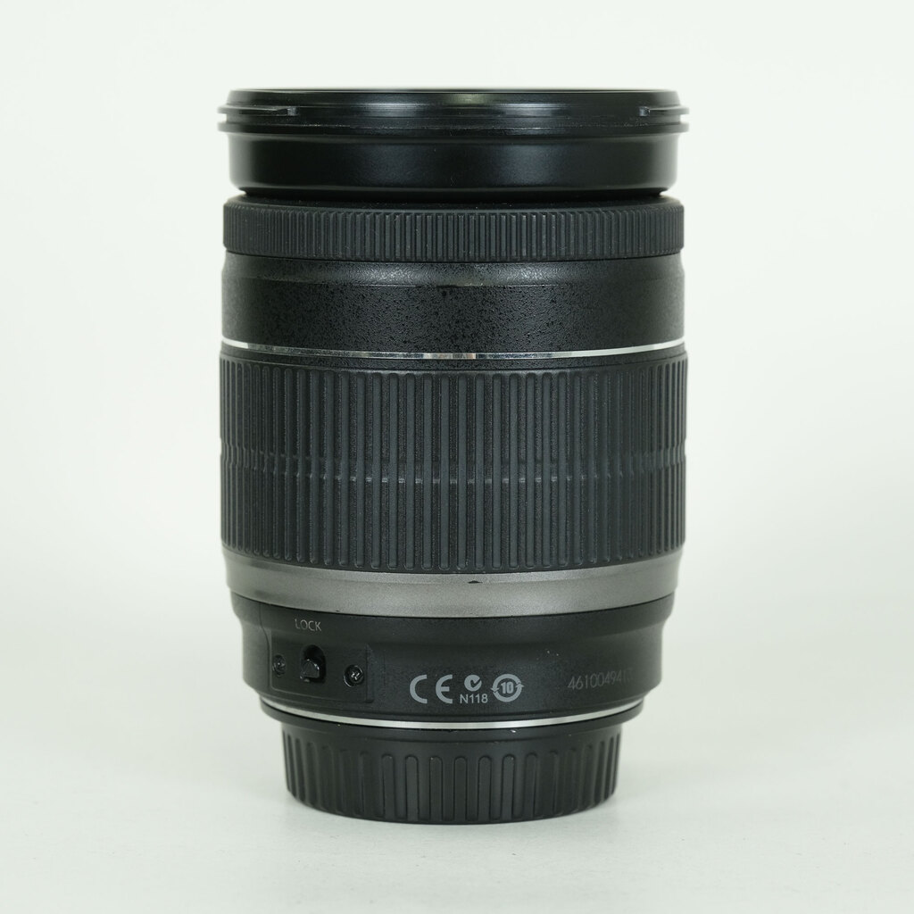 Canon EF-S18-200mm F3.5-5.6 IS