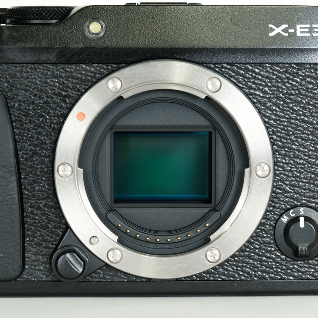 FUJIFILM X-E3