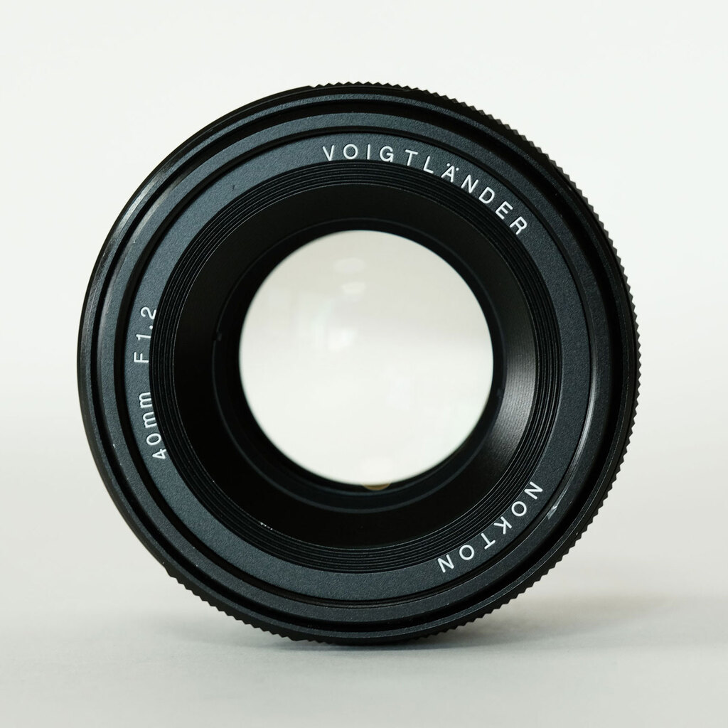 レンズ(単焦点) Voigtlander NOKTON 40mm F1.2 E-Mount Voigtlander NOKTON 40mm F1.2 Aspherical E-mount (ソニーE用)の出品