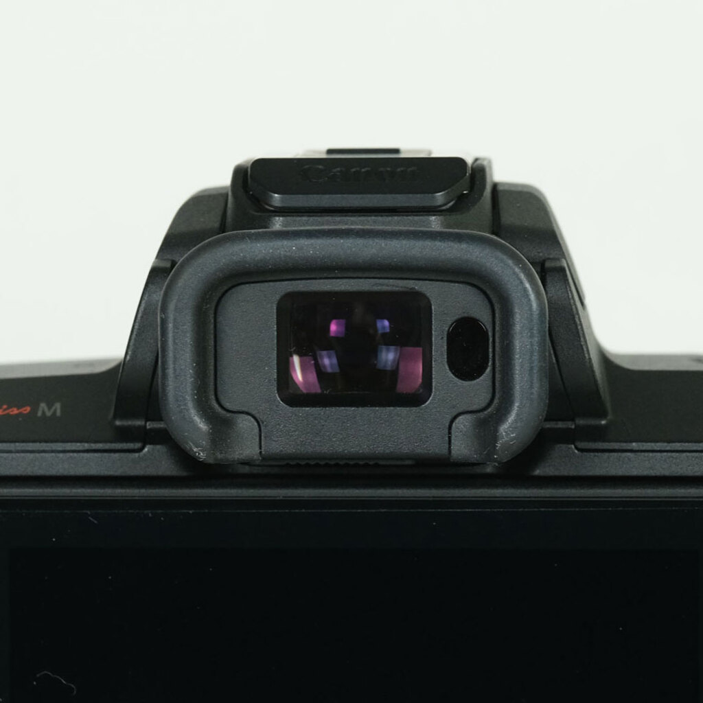 Canon EOS Kiss M Canon EOS Kiss M