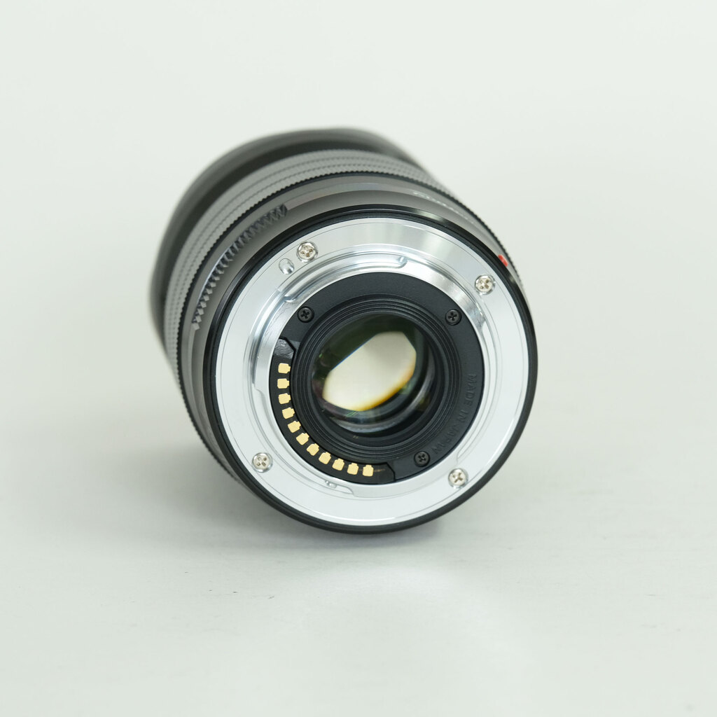 OLYMPUS M.ZUIKO DIGITAL ED 8mm F1.8 Fisheye PRO