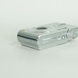 Panasonic DMC-FX7 シルキーシルバー