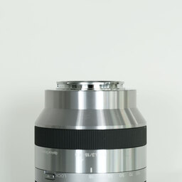 SONY E18-200mm F3.5-6.3 OSS SEL18200