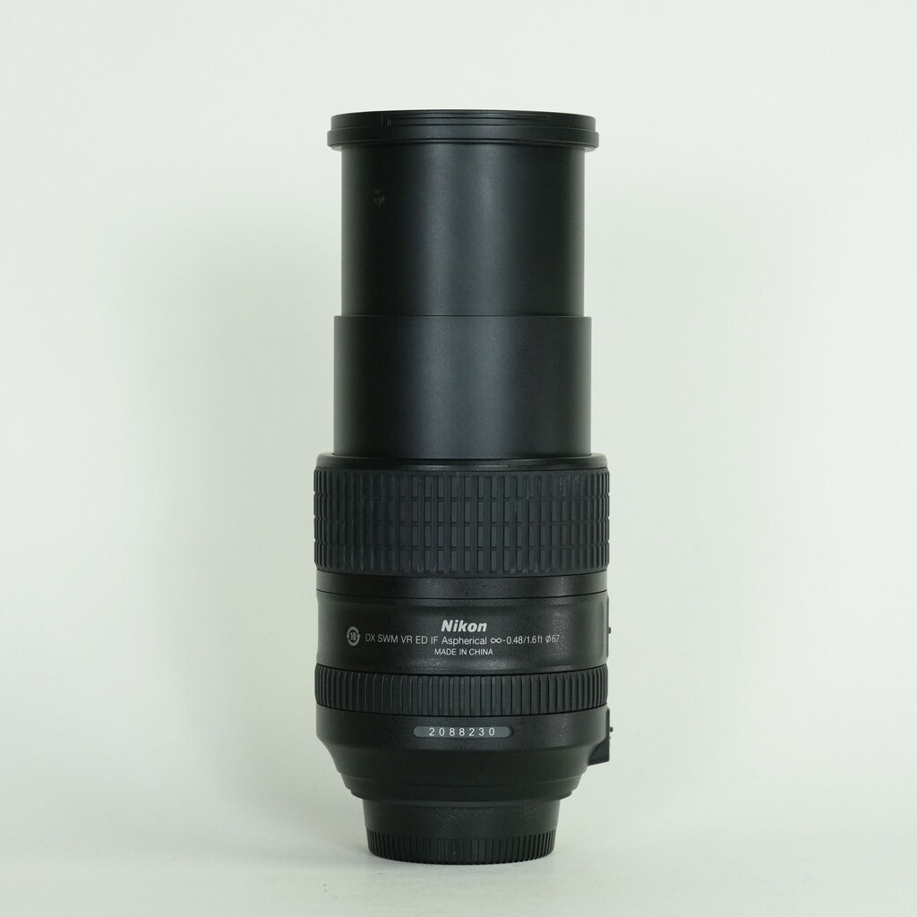 Nikon AF-S DX NIKKOR 18-300mm f/3.5-6.3G ED VR Nikon AF-S DX NIKKOR 18-300mm f/3.5-6.3G ED VR