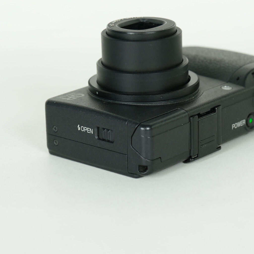 RICOH GR DIGITAL II
