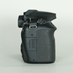 Canon EOS 90D