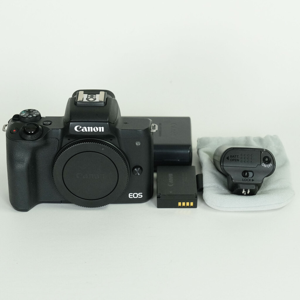 Canon EOS Kiss M Canon EOS Kiss M