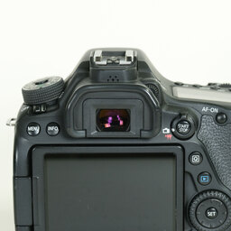 Canon EOS 80D