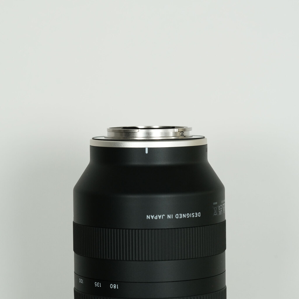 TAMRON 70-180mm F/2.8 Di III VXD (Model A056) [ ソニーE用 ]
