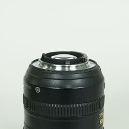 Nikon AF-S DX VR Zoom-Nikkor 18-200mm F3.5-5.6G IF-ED Nikon AF-S DX VR Zoom-Nikkor 18-200mm F3.5-5.6G IF-ED