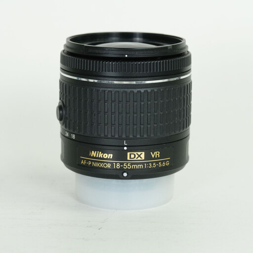 Nikon AF-P DX NIKKOR 18-55mm F3.5-5.6G VR Nikon AF-P DX NIKKOR 18-55mm F3.5-5.6G VR