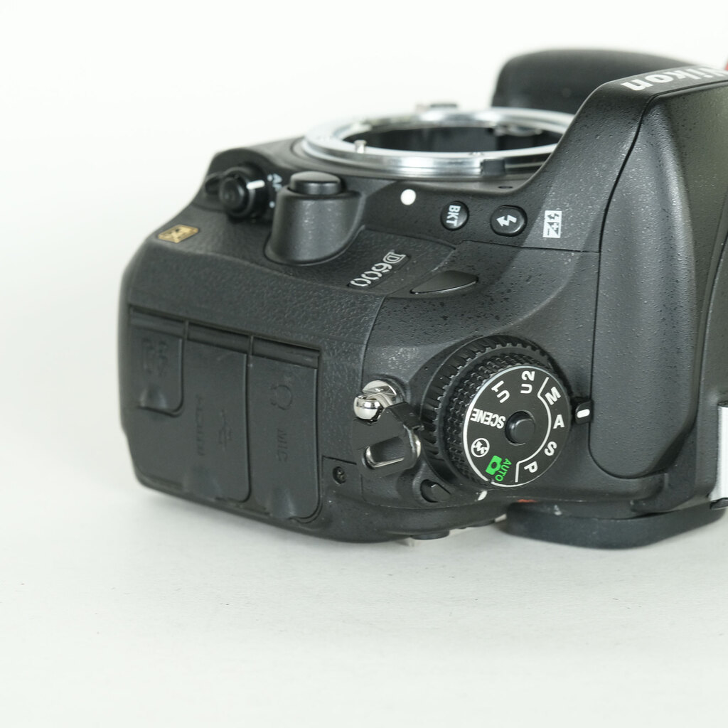 Nikon D600