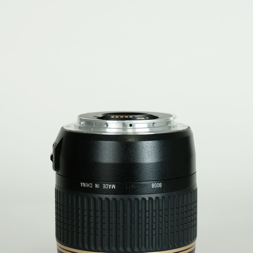 TAMRON 18-270mm F3.5-6.3 DiII VC PZD/Model B008E（キヤノンEF用）