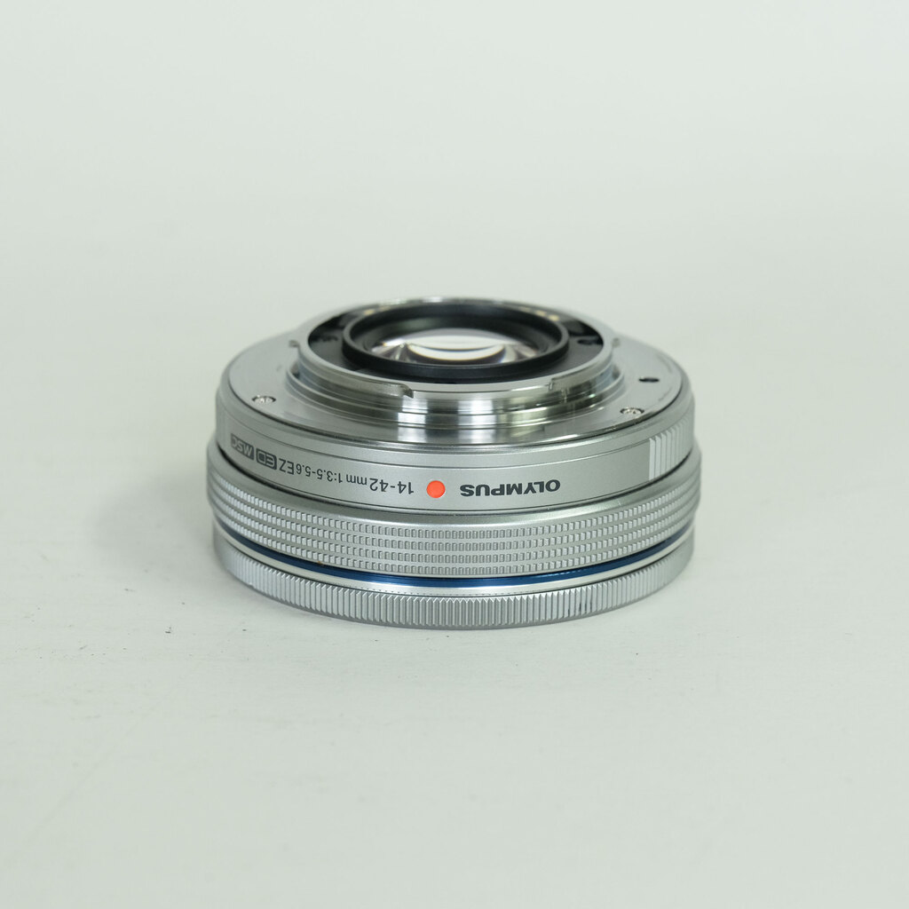 OLYMPUS M.ZUIKO DIGITAL ED 14-42mm F3.5-5.6 EZ シルバー