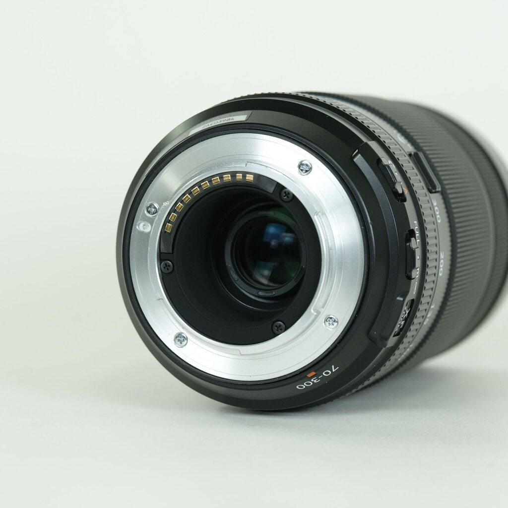FUJIFILM XF70-300mmF4-5.6 R LM OIS WR FUJIFILM XF70-300mmF4-5.6 R LM OIS WR
