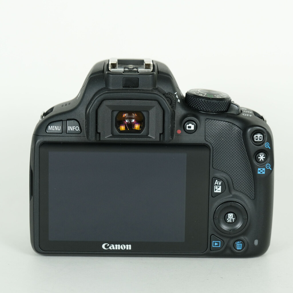 Canon EOS Kiss X7 Canon EOS Kiss X7