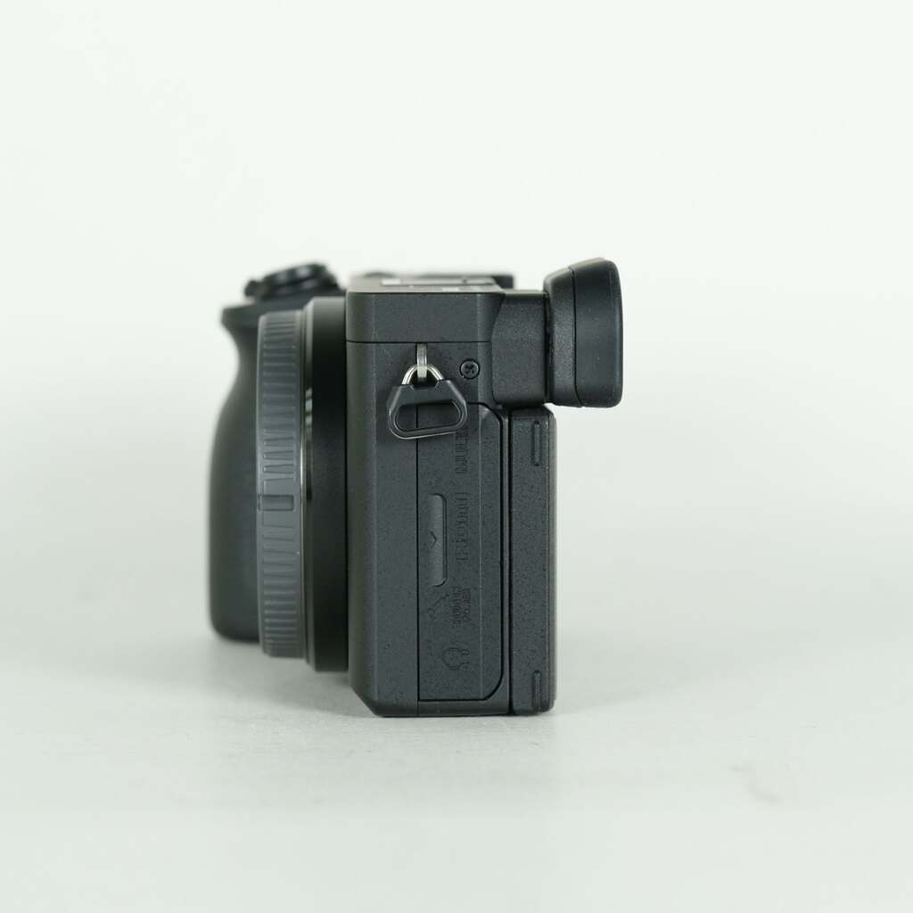SONY α6600 本体のみ 美品 元箱付 純正 SONY α6600（ILCE-6600）の出品 | ONE SCENE（ワンシーン）