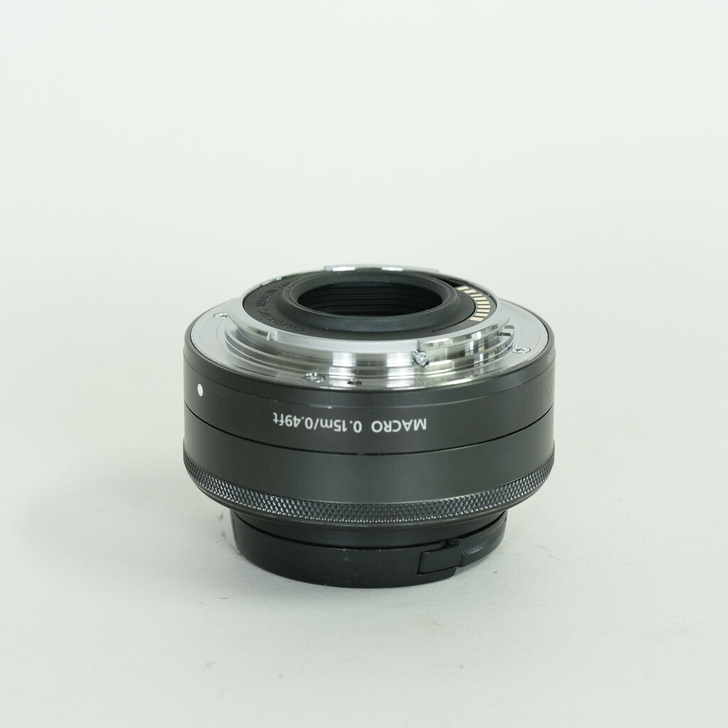 Canon EF-M22mm F2 STM