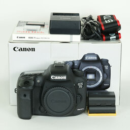 Canon EOS 7D Mark II Canon EOS 7D Mark II