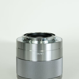 SONY E 50mm F1.8 OSS SEL50F18