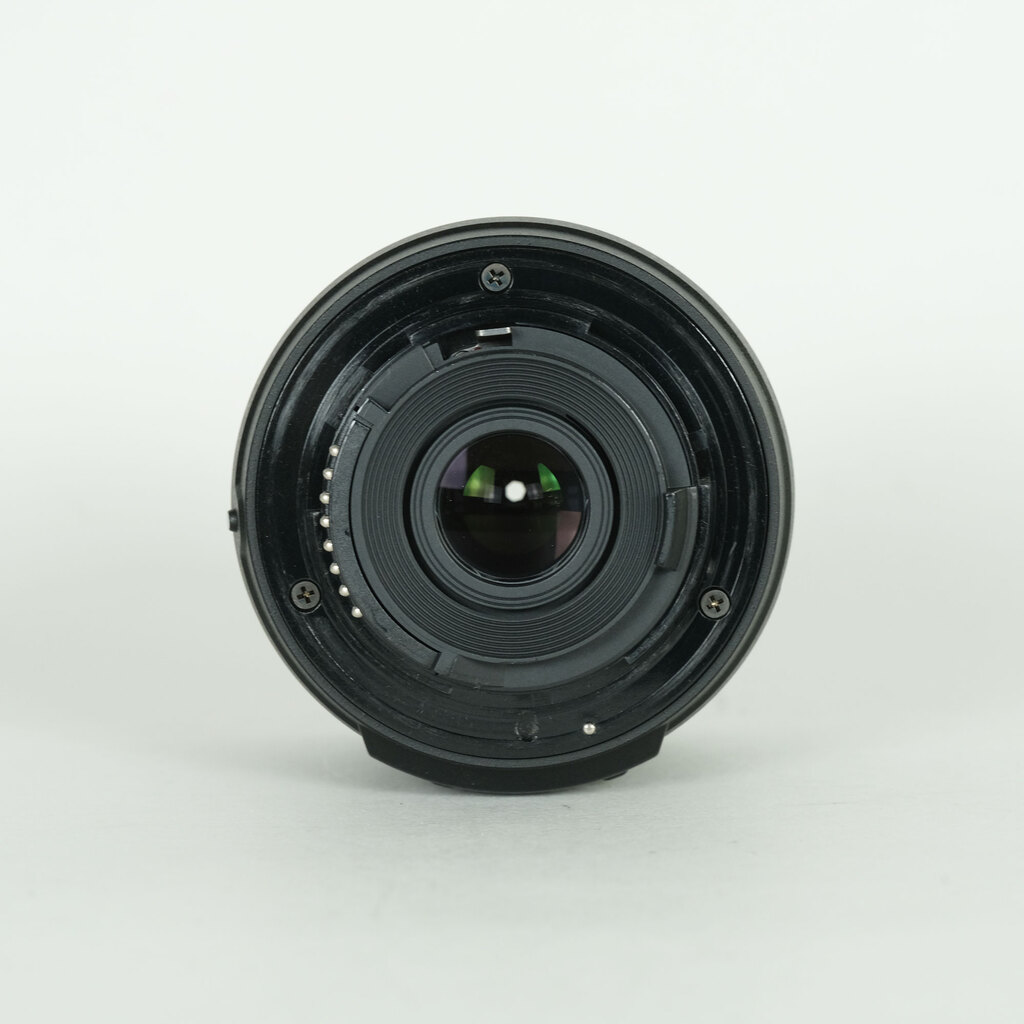 Nikon AF-S DX NIKKOR 18-55mm f3.5-5.6G VR II