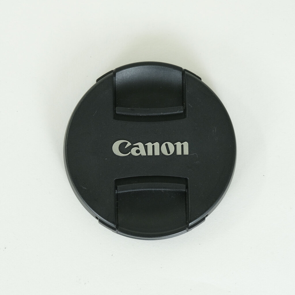 Canon EF-S18-135mm F3.5-5.6 IS
