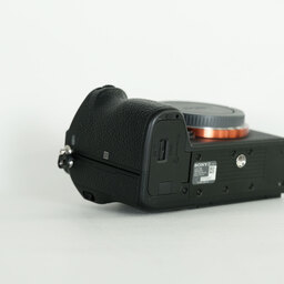 SONY α7 III（ILCE-7M3）