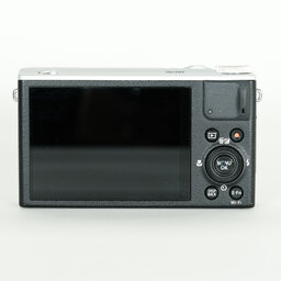 FUJIFILM XQ2 シルバー