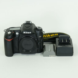Nikon D90 ボディ