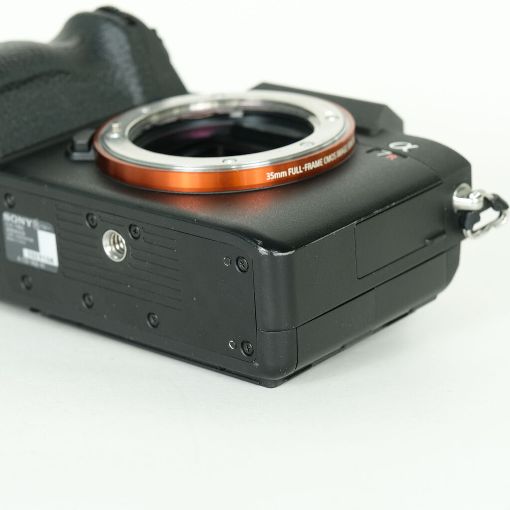 SONY α7R III(ILCE-7RM3) SONY α7R III(ILCE-7RM3)