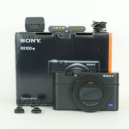 SONY Cyber-shot DSC-RX100M7