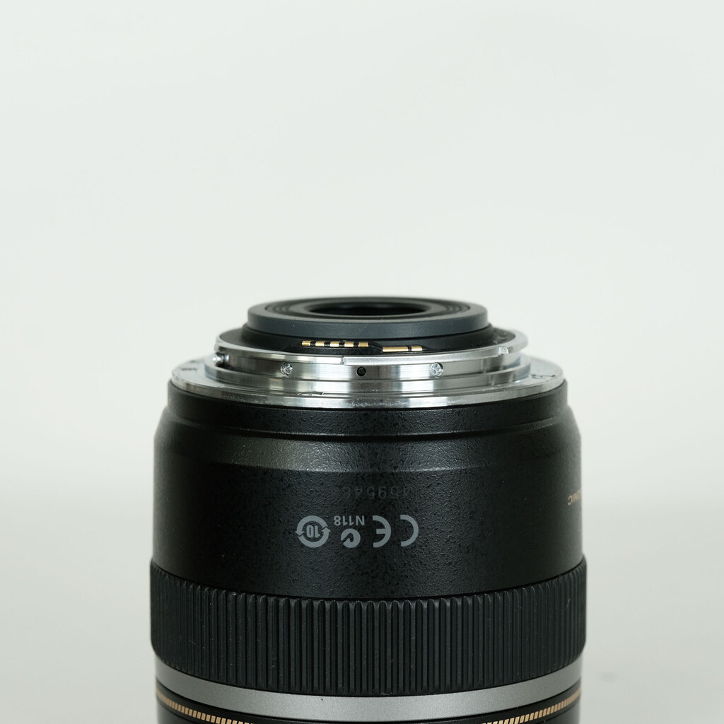 Canon EF-S60mm F2.8 マクロ USM