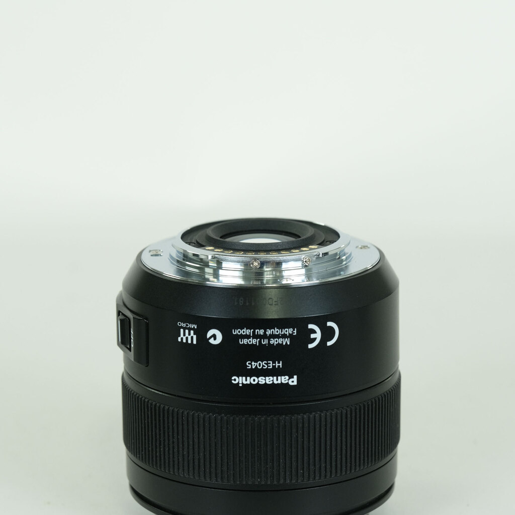 Panasonic LEICA DG MACRO-ELMARIT 45mm F2.8 ASPH. MEGA O.I.S.