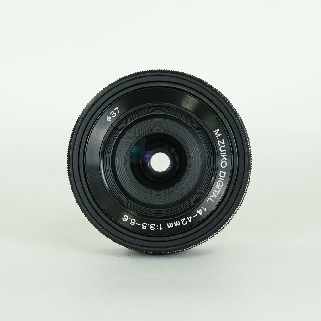 OLYMPUS M.ZUIKO DIGITAL ED 14-42mm F3.5-5.6 EZ ブラック