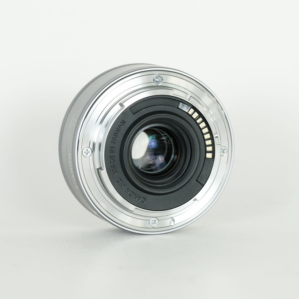 Canon EF-M22mm F2 STM