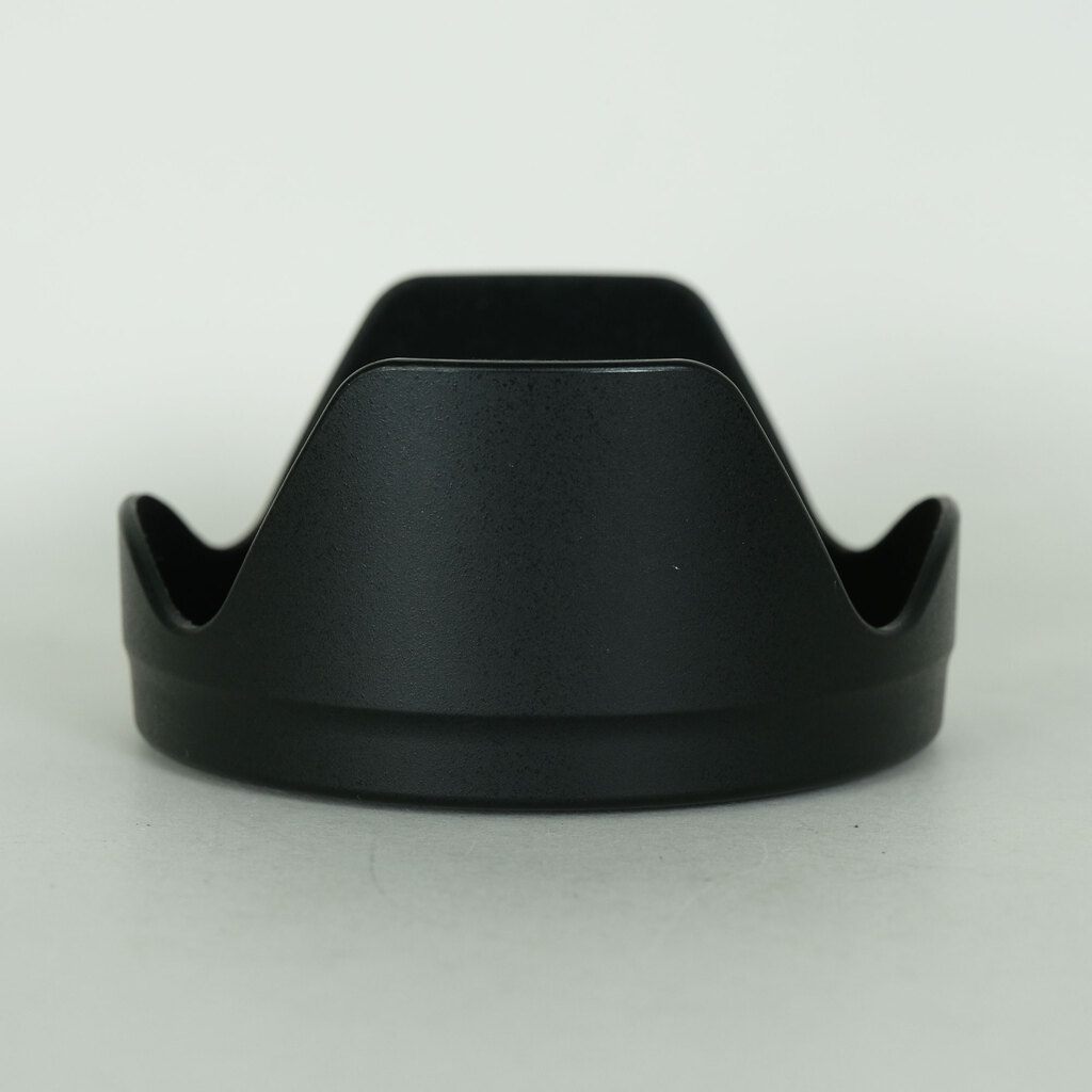 Canon EF-S15-85mm F3.5-5.6 IS USM