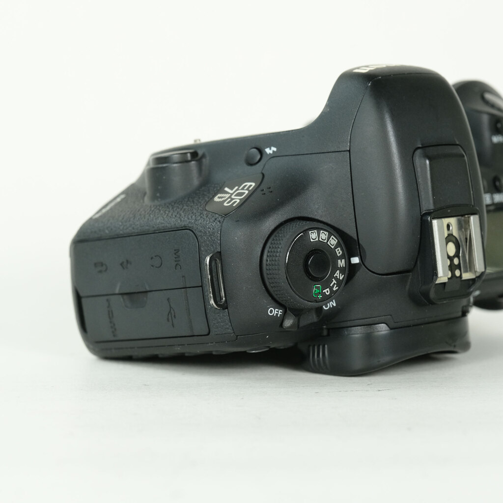 Canon EOS 7D Mark II