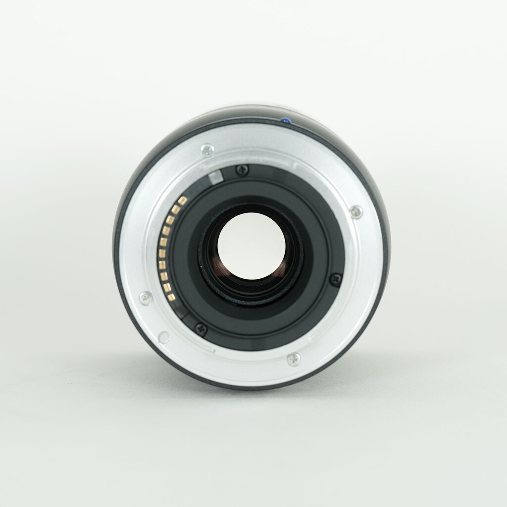 Carl Zeiss Touit 50mm F2.8 マクロ（ソニーE用）