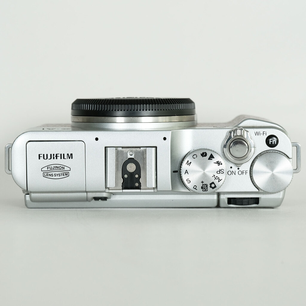 FUJIFILM X-A1 ボディ ブラウン