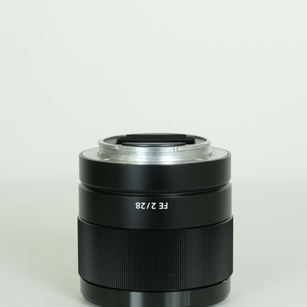 SONY FE 28mm F2 SEL28F20 SONY FE 28mm F2 SEL28F20