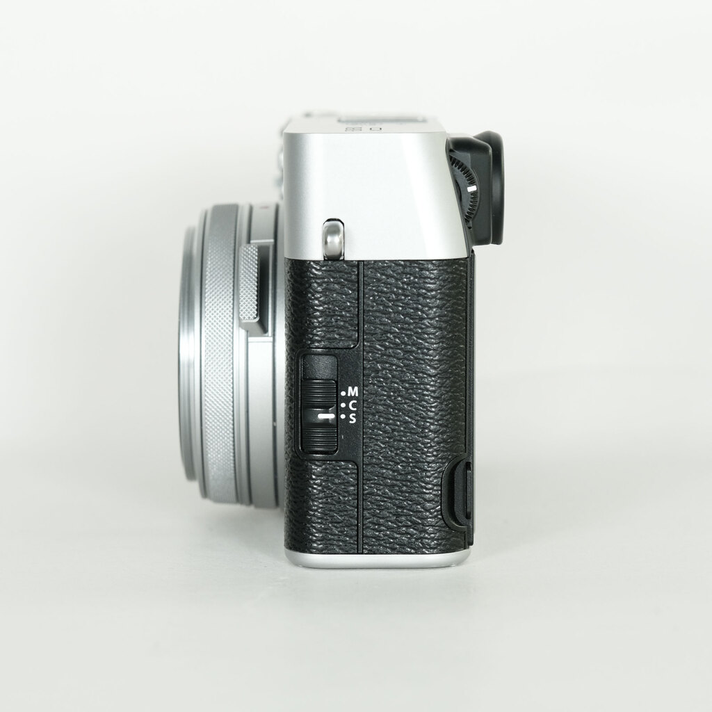 FUJIFILM X100V シルバー