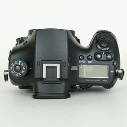 SONY α99II（ILCA-99M2）