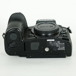 Panasonic LUMIX DC-G9 PRO