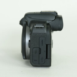 Canon EOS R10 Canon EOS R10
