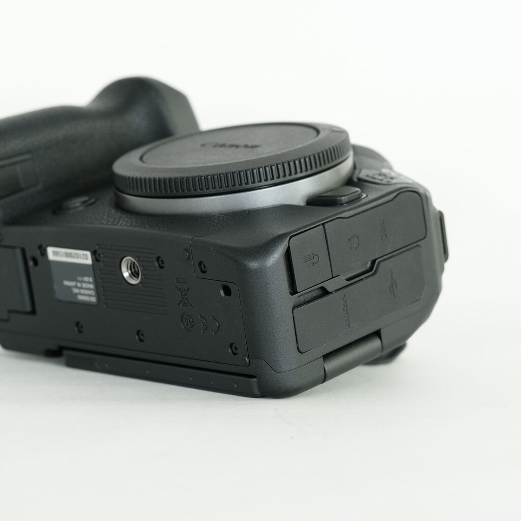 Canon EOS R6 Mark II Canon EOS R6 Mark II