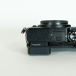 Panasonic LUMIX DMC-GX8 ボディ ブラック