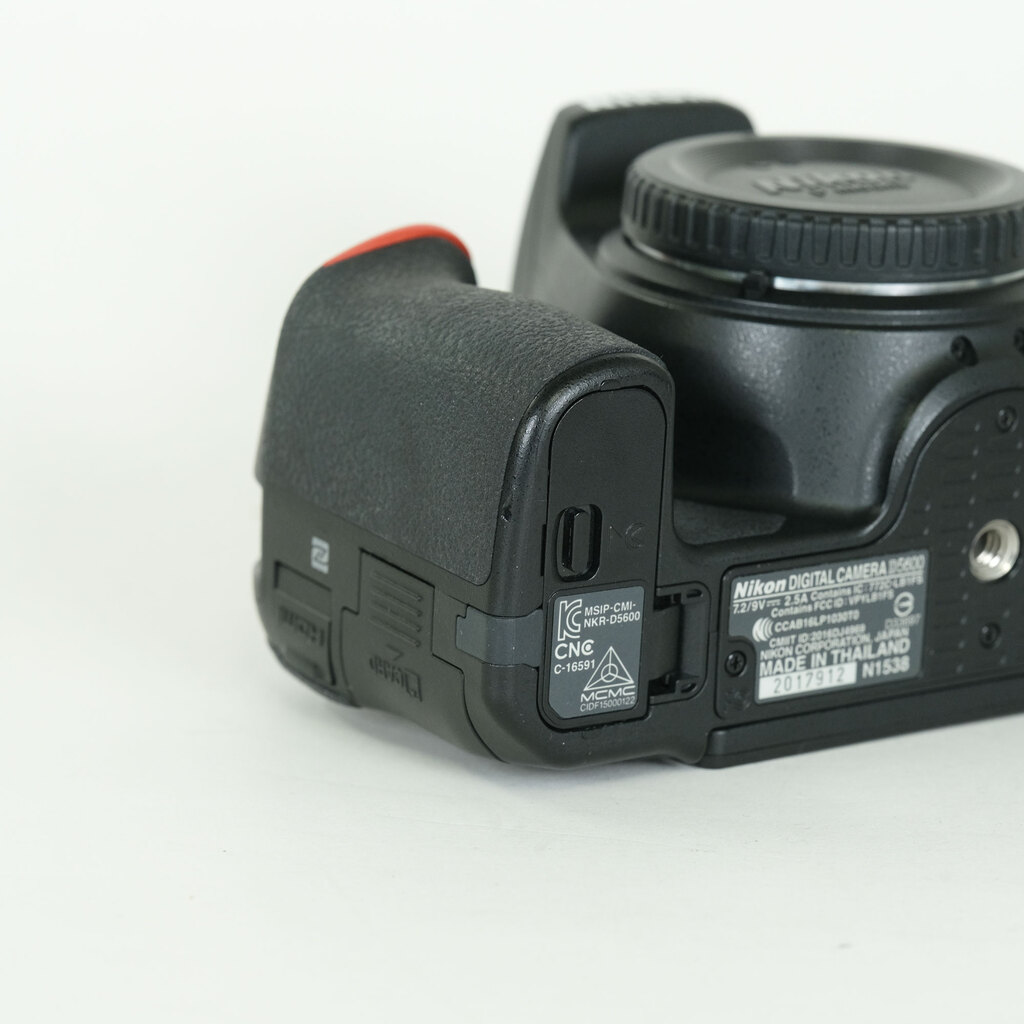 Nikon D5600