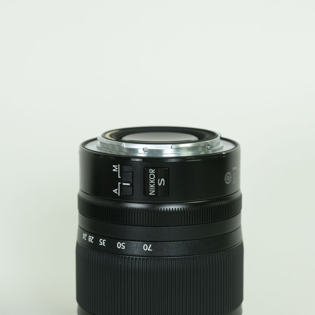 Nikon NIKKOR Z 24-70mm f/4 S Nikon NIKKOR Z 24-70mm f/4 S