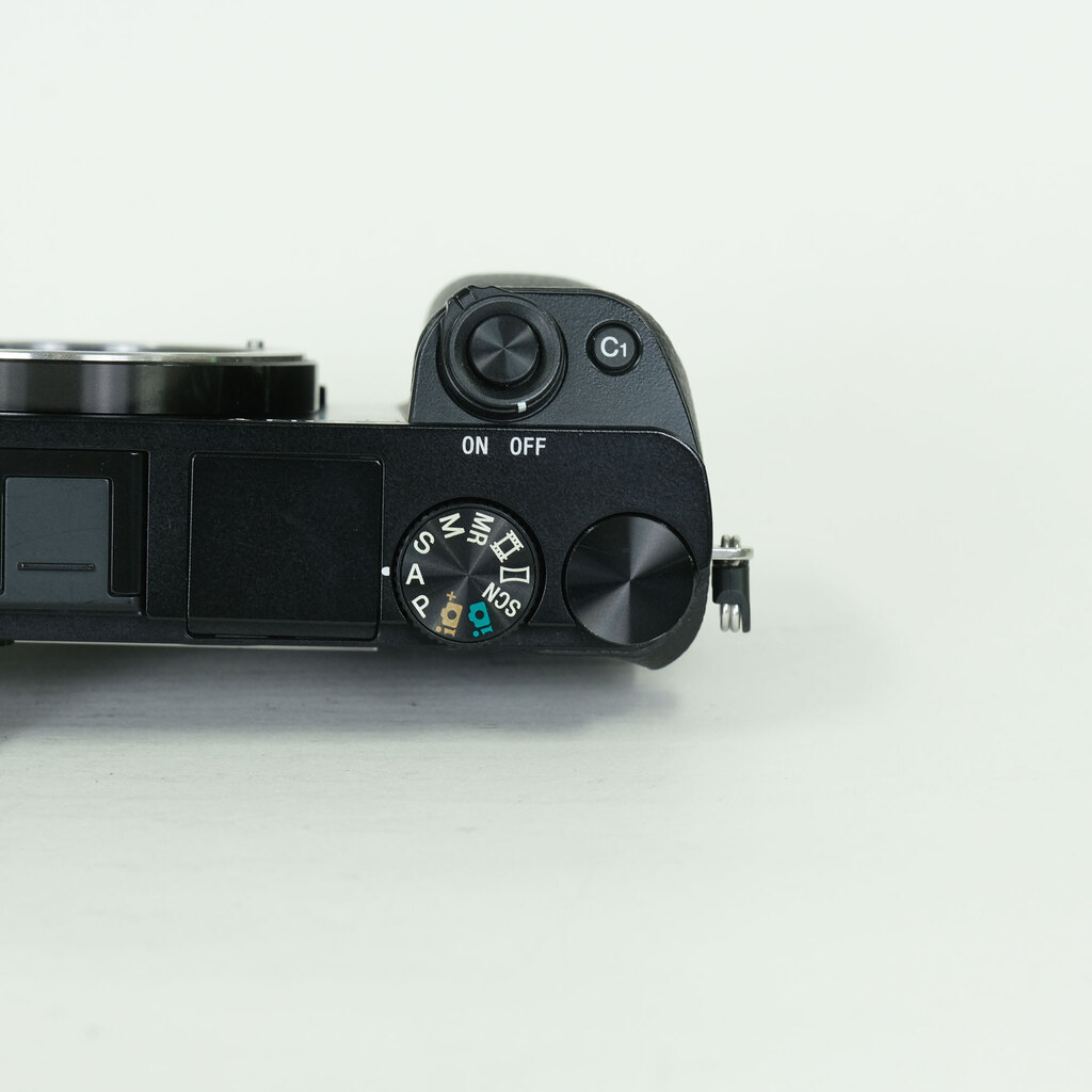SONY α6000(ILCE-6000) SONY α6000(ILCE-6000)