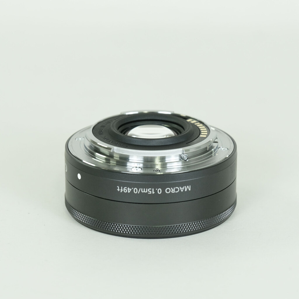 Canon EF-M22mm F2 STM
